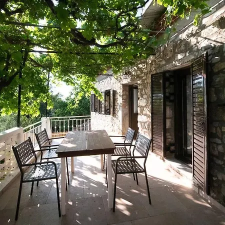 Traditional Stone House Neokhorion (Messenia)